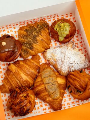 Croissant with Babka Brunch Basket Box | 8 pcs