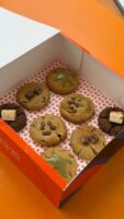 Large Assorted Cookies Box (8 Pieces)