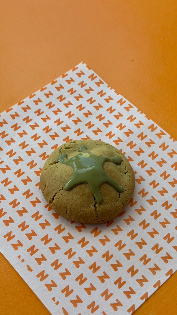 Kunafa-Filled Cookies with Pistachio Sauce