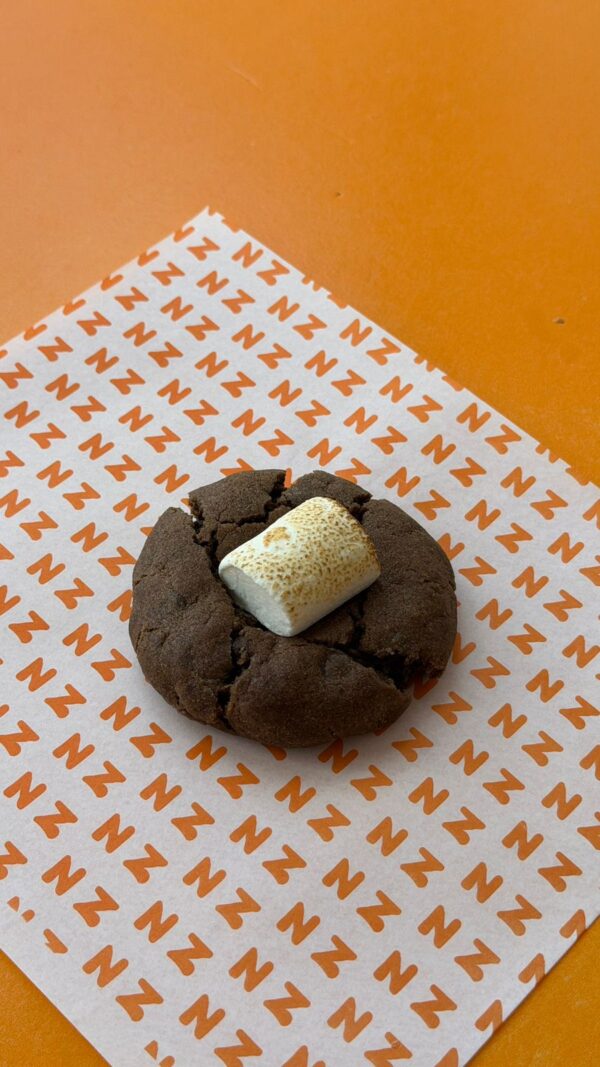 Chocolate Cookies with Marshmallow